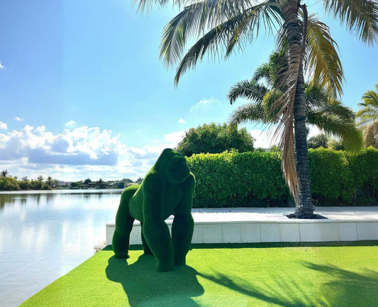 Topiary big Gorilla male artificial grass animals Big Male Gorilla
