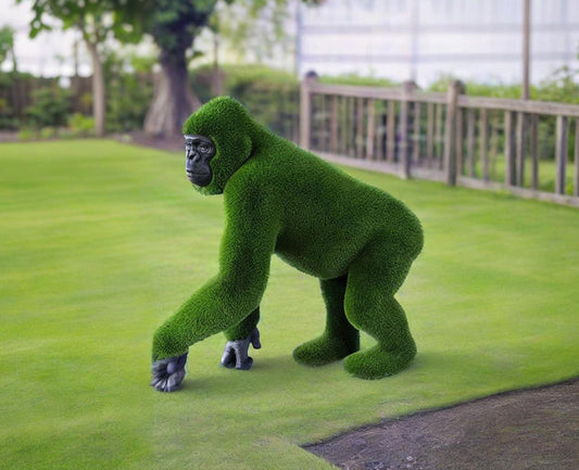Topiary big Gorilla female with carved face artificial grass animals Big Female Gorilla
