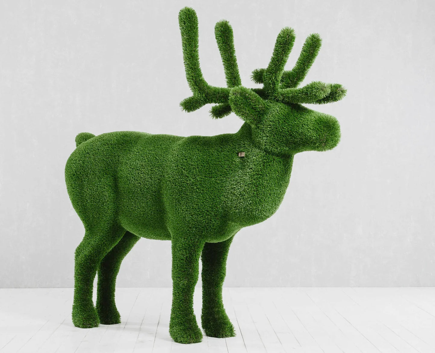 Topiary Deer artificial grass animals sculpture