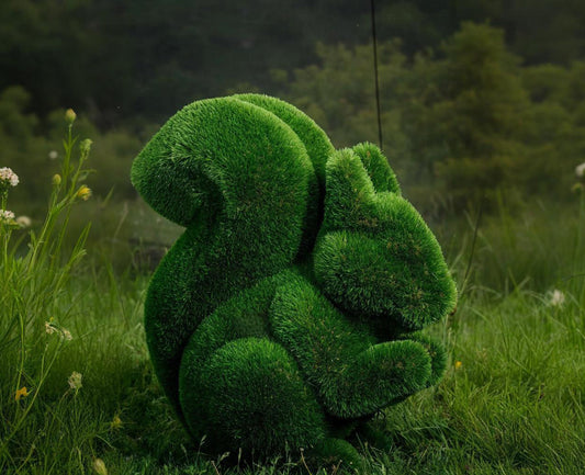 Topiary Squirrel artificial grass animals sculpture