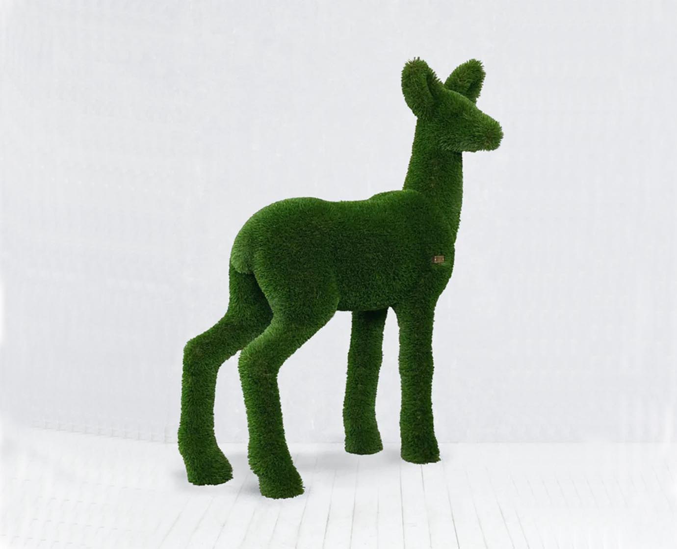 Topiary Roe Deer artificial grass animals sculpture